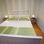 Lilly Apartmán *